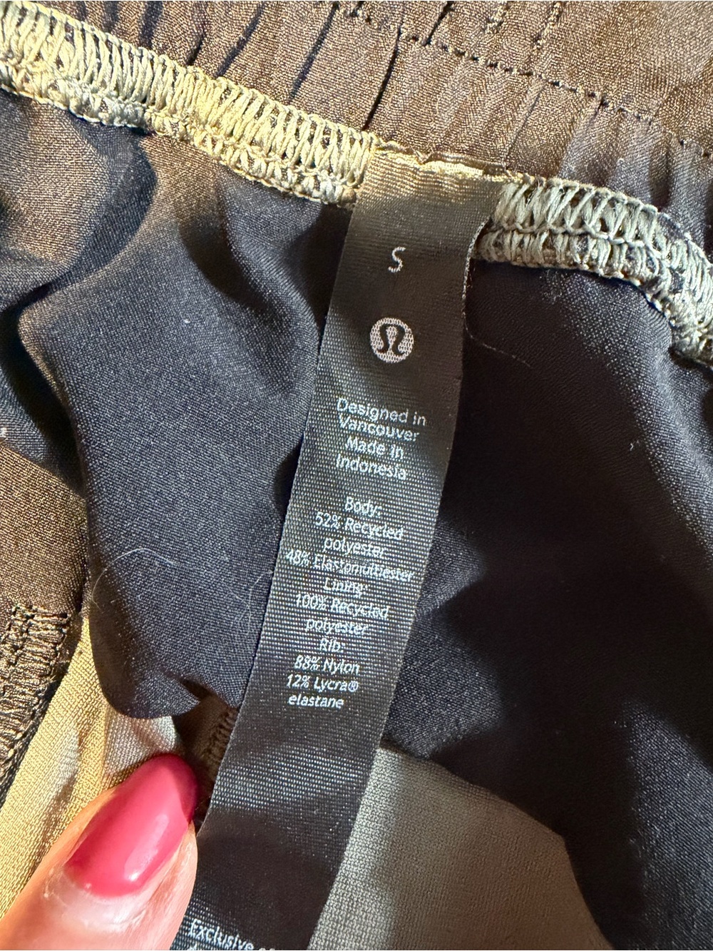lululemon athletica Men's Olive Drawstring Joggers - Picture 4 of 8